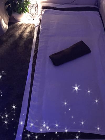 泡洗体「はる」のベッド写真